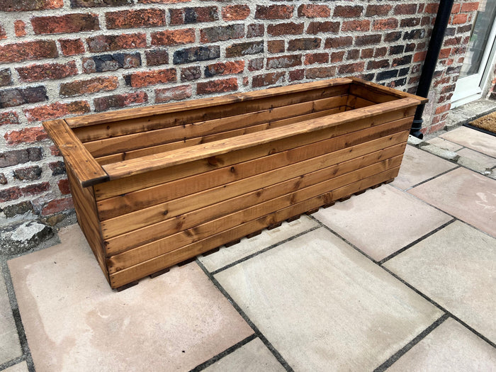 Buy Charles Taylor Willoughby Extra Large Sleeper Trough online UK