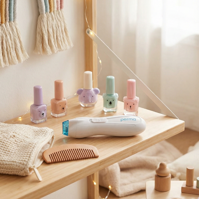 NAIL BUFFER WITH KIDS SAFE NAIL PAINTS